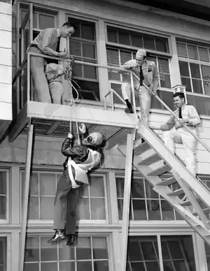 Experimental blimp rescue sling test July 27, 1944