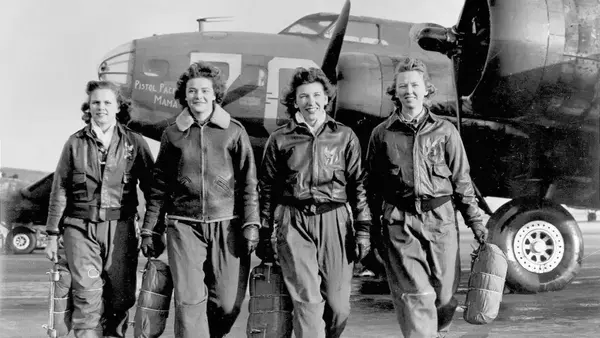 Women ferry pilots